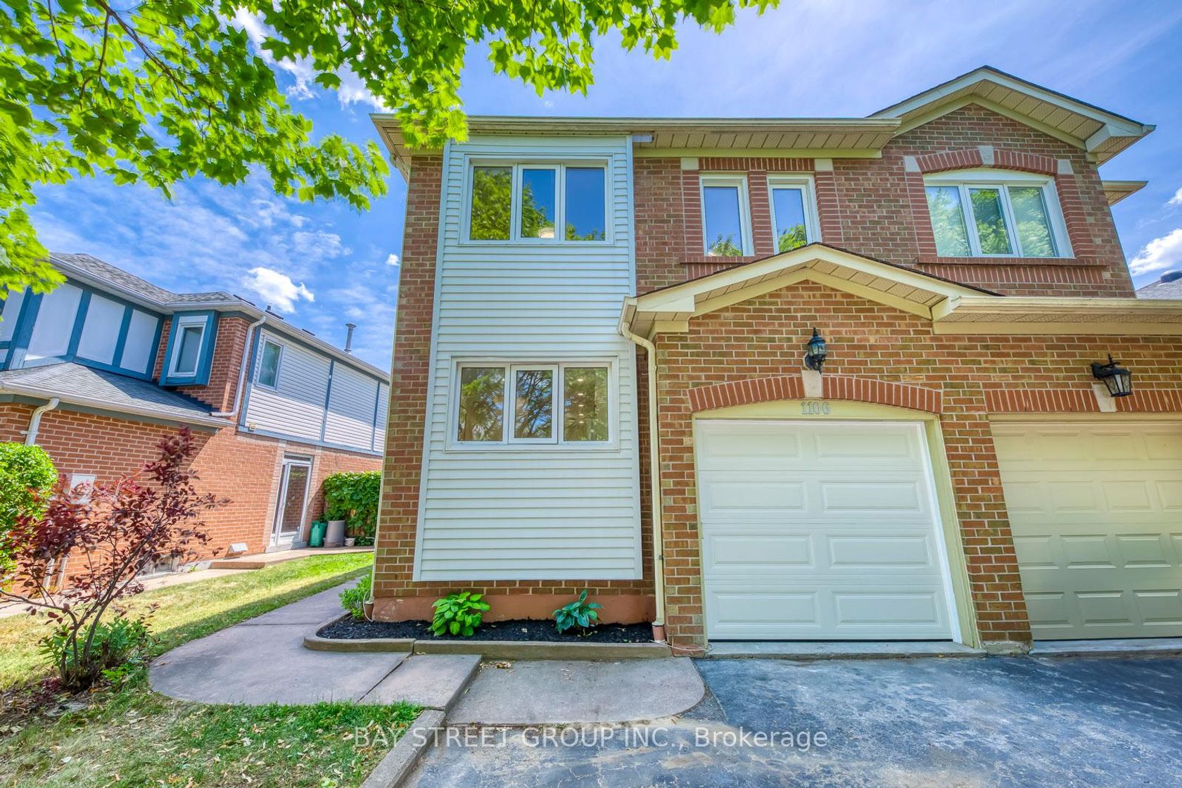 1106 Beechnut Road, CV Clearview, Oakville by Loree Meneguzzi Real Estate 1106 Beechnut Road, CV Clearview, Oakville