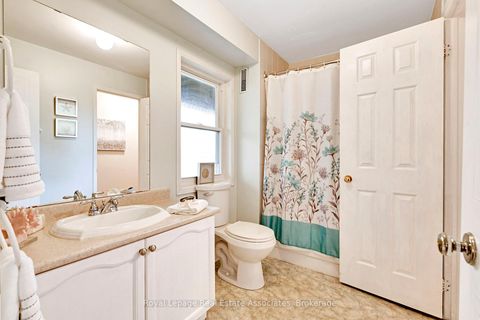 Photo 18 at 2 - 119 D'ambrosio Drive, Painswick North, Barrie Photo 18 at 2 - 119 D'ambrosio Drive, Painswick North, Barrie