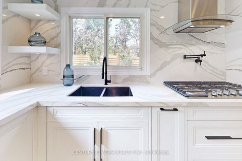 Photo 9 at 132 Kersey Crescent, North Richvale, Richmond Hill Photo 9 at 132 Kersey Crescent, North Richvale, Richmond Hill