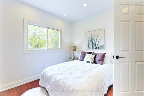 Photo 22 at 132 Kersey Crescent, North Richvale, Richmond Hill