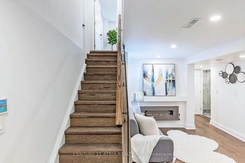 Photo 26 at 132 Kersey Crescent, North Richvale, Richmond Hill