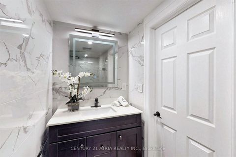 Photo 32 at 132 Kersey Crescent, North Richvale, Richmond Hill