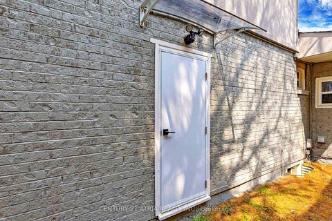 Photo 35 at 132 Kersey Crescent, North Richvale, Richmond Hill