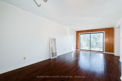 Photo 10 at 33 Millhouse Crescent, Rouge E11, Toronto