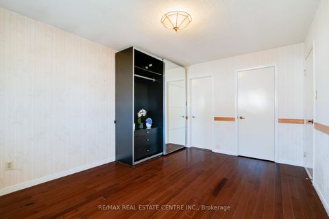 Photo 23 at 33 Millhouse Crescent, Rouge E11, Toronto