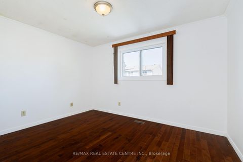 Photo 24 at 33 Millhouse Crescent, Rouge E11, Toronto