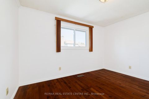 Photo 27 at 33 Millhouse Crescent, Rouge E11, Toronto