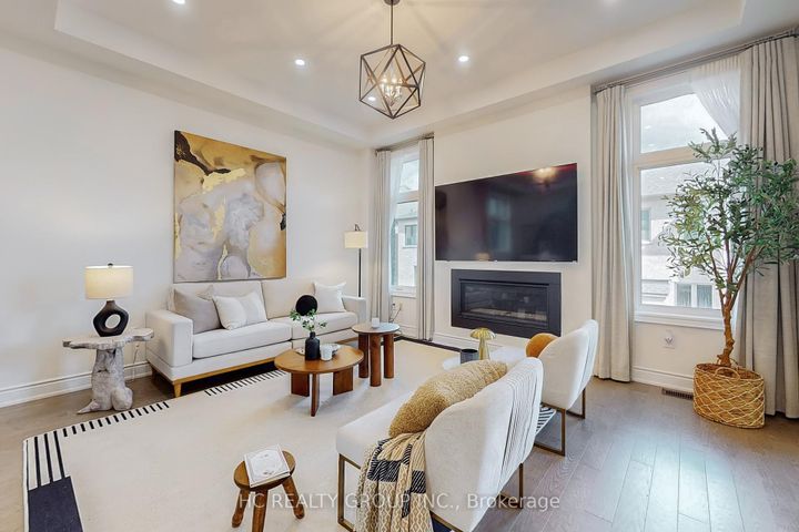 Photo 4 at 285 Beaverbrae Drive, Victoria Square, Markham