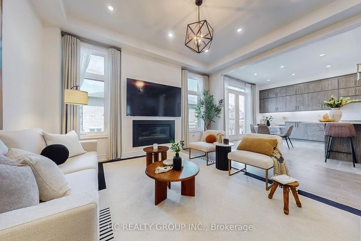 Photo 5 at 285 Beaverbrae Drive, Victoria Square, Markham