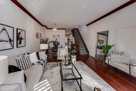 Photo 1 at 4 Corbett Avenue, Smythe, Toronto