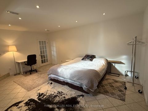Photo 26 at 4 Corbett Avenue, Smythe, Toronto
