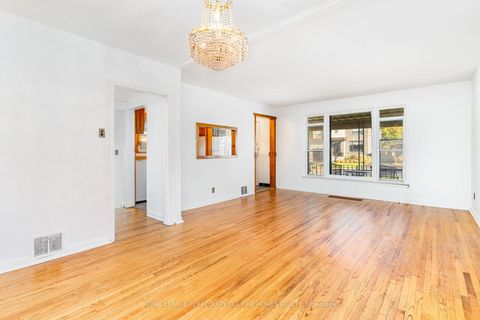 Photo 8 at 28 Lynvalley Crescent, Maryvale, Toronto