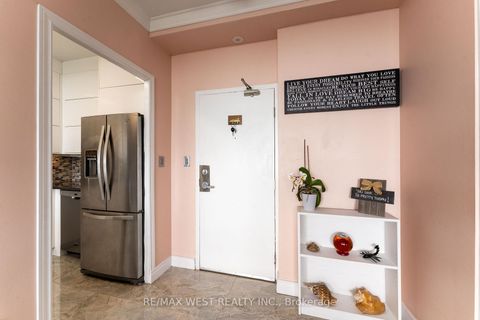 Photo 8 at PH5 - 5 Massey Square, Crescent Town, Toronto Photo 8 at PH5 - 5 Massey Square, Crescent Town, Toronto