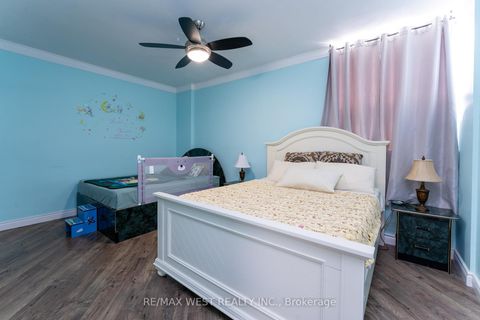 Photo 23 at PH5 - 5 Massey Square, Crescent Town, Toronto Photo 23 at PH5 - 5 Massey Square, Crescent Town, Toronto