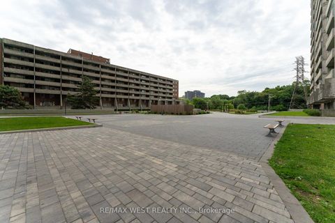 Photo 36 at PH5 - 5 Massey Square, Crescent Town, Toronto