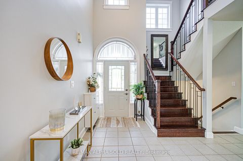 Photo 5 at 1184 Ashgrove Crescent, Pinecrest, Oshawa