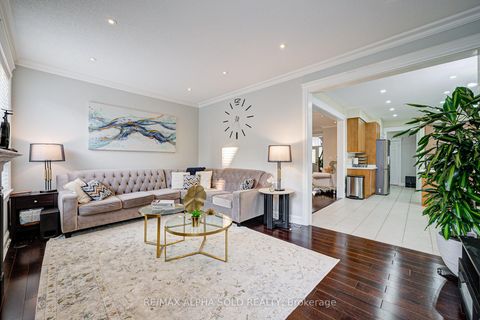 Photo 14 at 1184 Ashgrove Crescent, Pinecrest, Oshawa