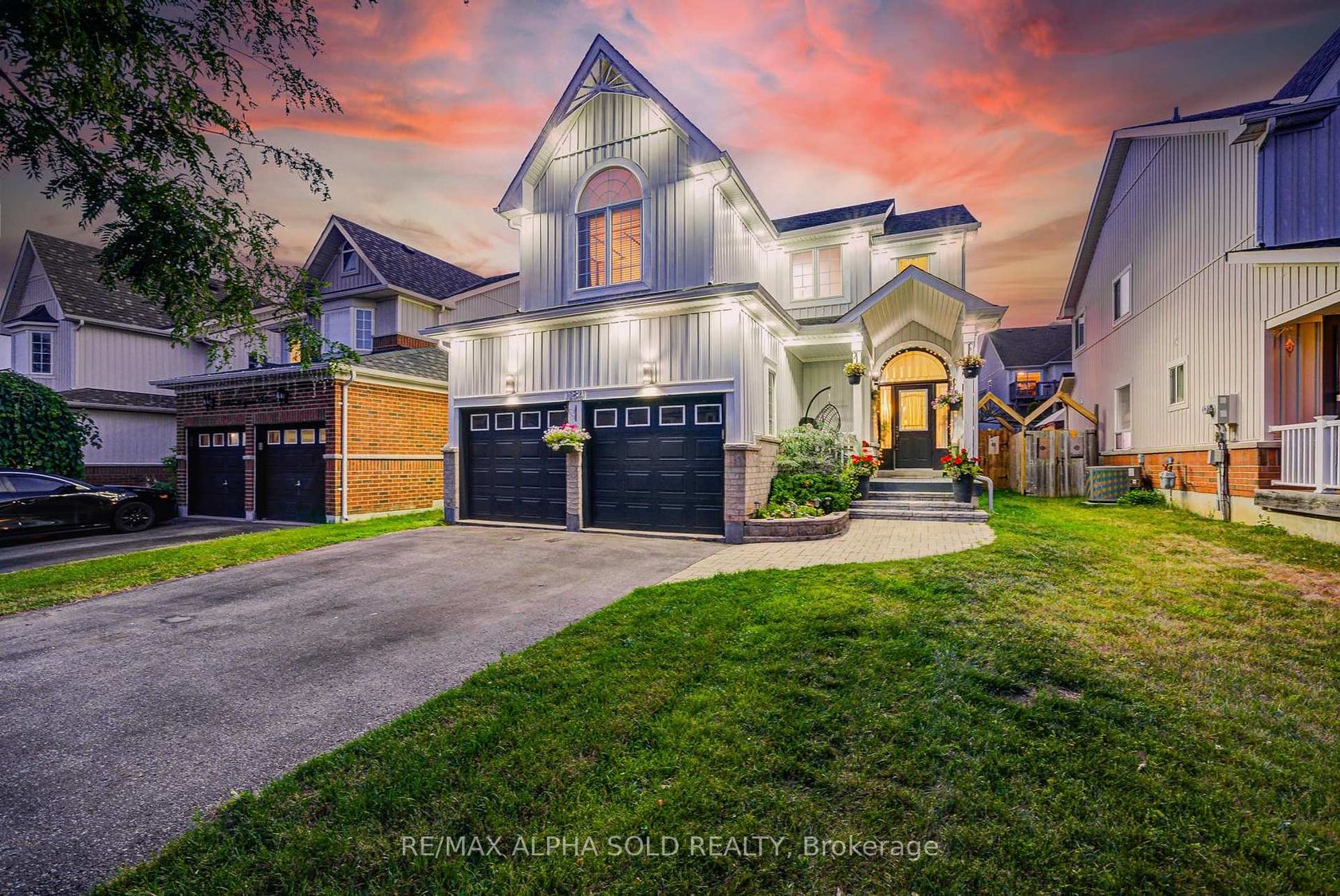 1184 Ashgrove Crescent, Pinecrest, Oshawa photo number 2