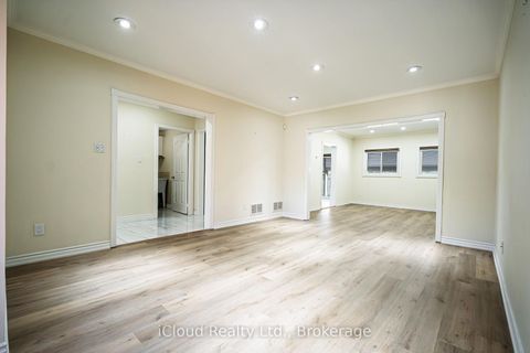 Photo 7 at 80 Venice Crescent W, Beverley Glen, Vaughan