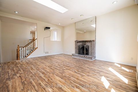 Photo 17 at 80 Venice Crescent W, Beverley Glen, Vaughan