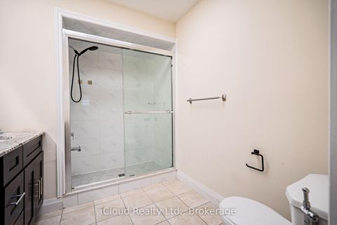 Photo 29 at 80 Venice Crescent W, Beverley Glen, Vaughan