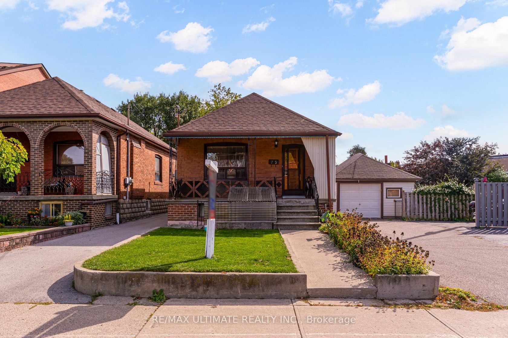 75 Amherst Avenue, Oakwood Village, Toronto 