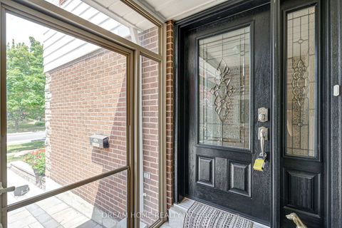 Photo 3 at 811 Huntingwood Drive, Sullivan, Toronto
