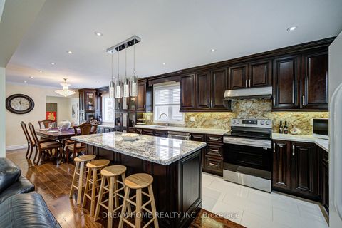 Photo 10 at 811 Huntingwood Drive, Sullivan, Toronto