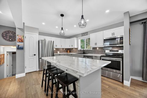 Photo 8 at 56 Briar Road, Allandale Heights, Barrie