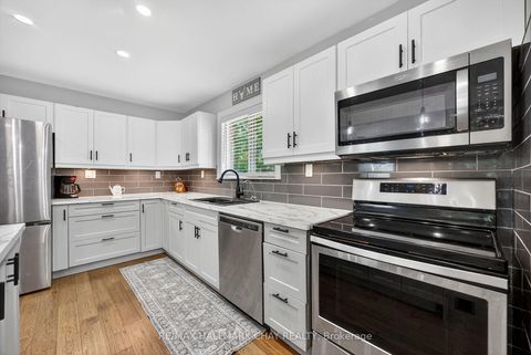 Photo 9 at 56 Briar Road, Allandale Heights, Barrie Photo 9 at 56 Briar Road, Allandale Heights, Barrie