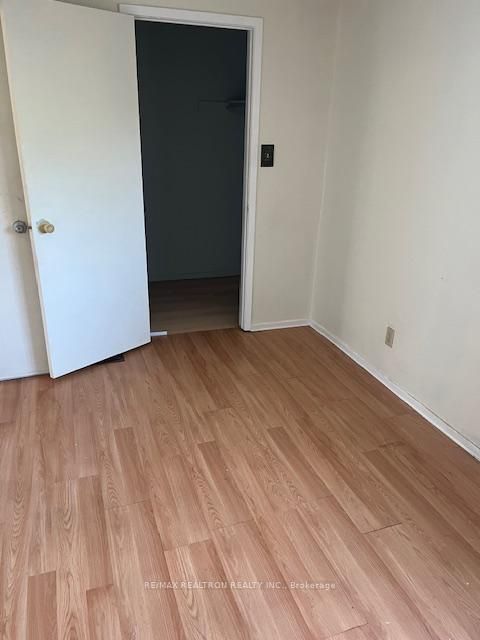 Photo 9 at 4 - 50 Silver Bell Grove, Malvern, Toronto