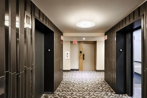 Photo 34 at 5510 - 10 York Street, Waterfront Communities C1, Toronto