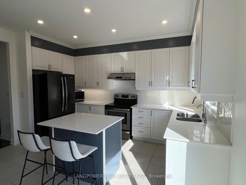 Photo 3 at 59 Gordon Circle, College Manor, Newmarket