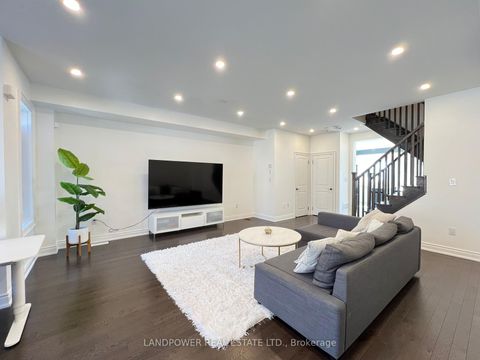 Photo 10 at 59 Gordon Circle, College Manor, Newmarket