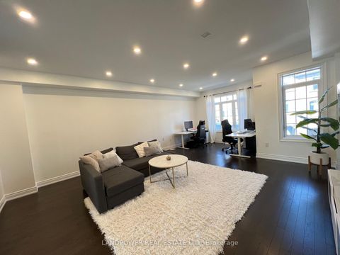 Photo 11 at 59 Gordon Circle, College Manor, Newmarket