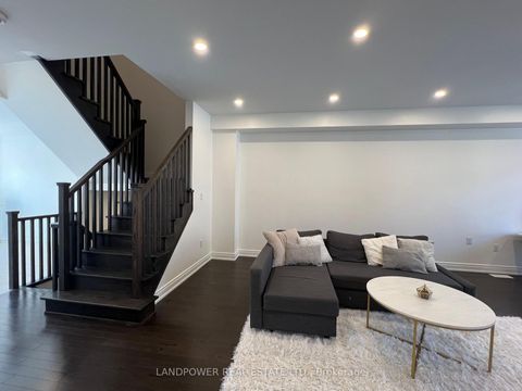 Photo 12 at 59 Gordon Circle, College Manor, Newmarket