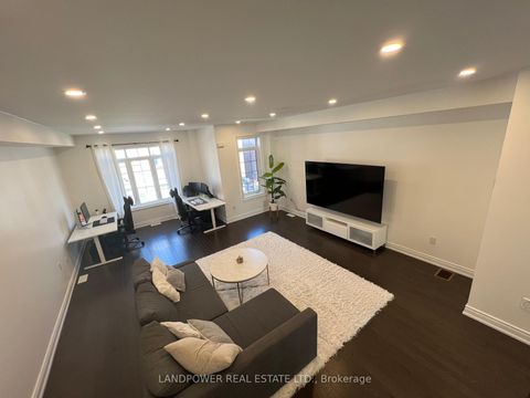 Photo 13 at 59 Gordon Circle, College Manor, Newmarket