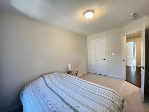 Photo 23 at 59 Gordon Circle, College Manor, Newmarket