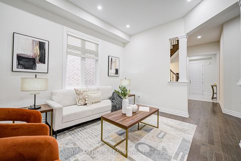 Photo 7 at 113 Botelho Circle, Bayview Southeast, Aurora Photo 7 at 113 Botelho Circle, Bayview Southeast, Aurora