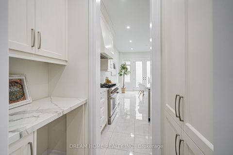 Photo 18 at 113 Botelho Circle, Bayview Southeast, Aurora
