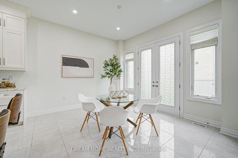 Photo 24 at 113 Botelho Circle, Bayview Southeast, Aurora Photo 24 at 113 Botelho Circle, Bayview Southeast, Aurora