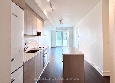 Photo 2 at 702 - 200 Bloor Street W, Annex, Toronto