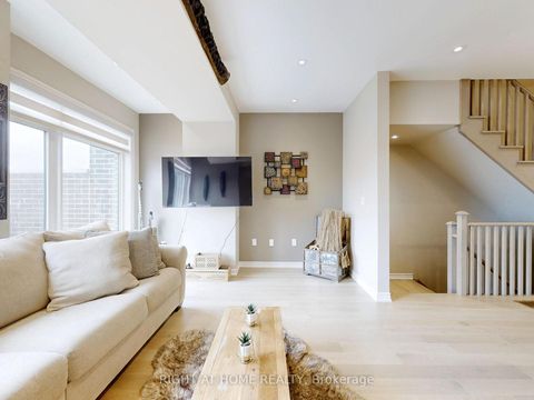 Photo 7 at 279 Moody Drive, Kleinburg, Vaughan