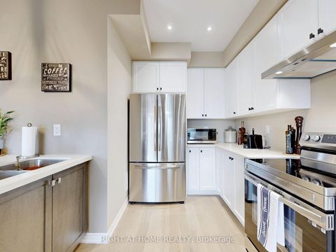 Photo 10 at 279 Moody Drive, Kleinburg, Vaughan Photo 10 at 279 Moody Drive, Kleinburg, Vaughan