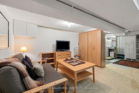 Photo 16 at 291 Arlington Avenue, Cedarvale, Toronto