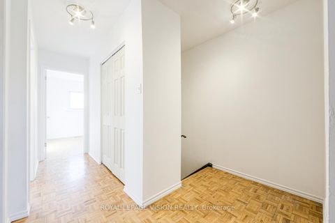 Photo 14 at 8 - 301 Washburn Way, Malvern, Toronto