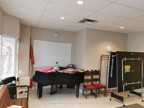 Photo 3 at 116 - 2351 Kennedy Road, Malvern West, Toronto