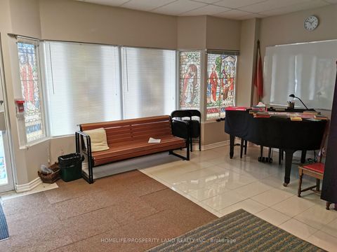 Photo 4 at 116 - 2351 Kennedy Road, Malvern West, Toronto