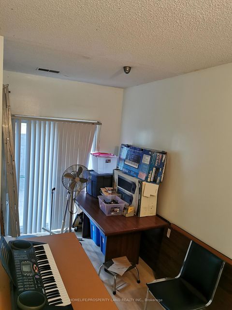Photo 10 at 116 - 2351 Kennedy Road, Malvern West, Toronto
