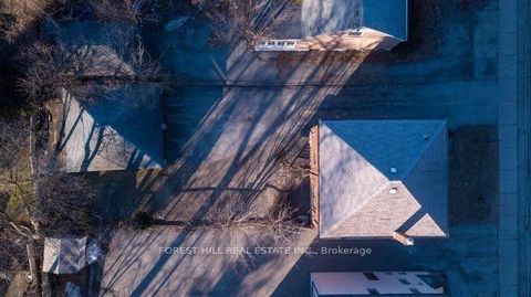 Photo 4 at 273 Sheppard Avenue W, Westgate, Toronto